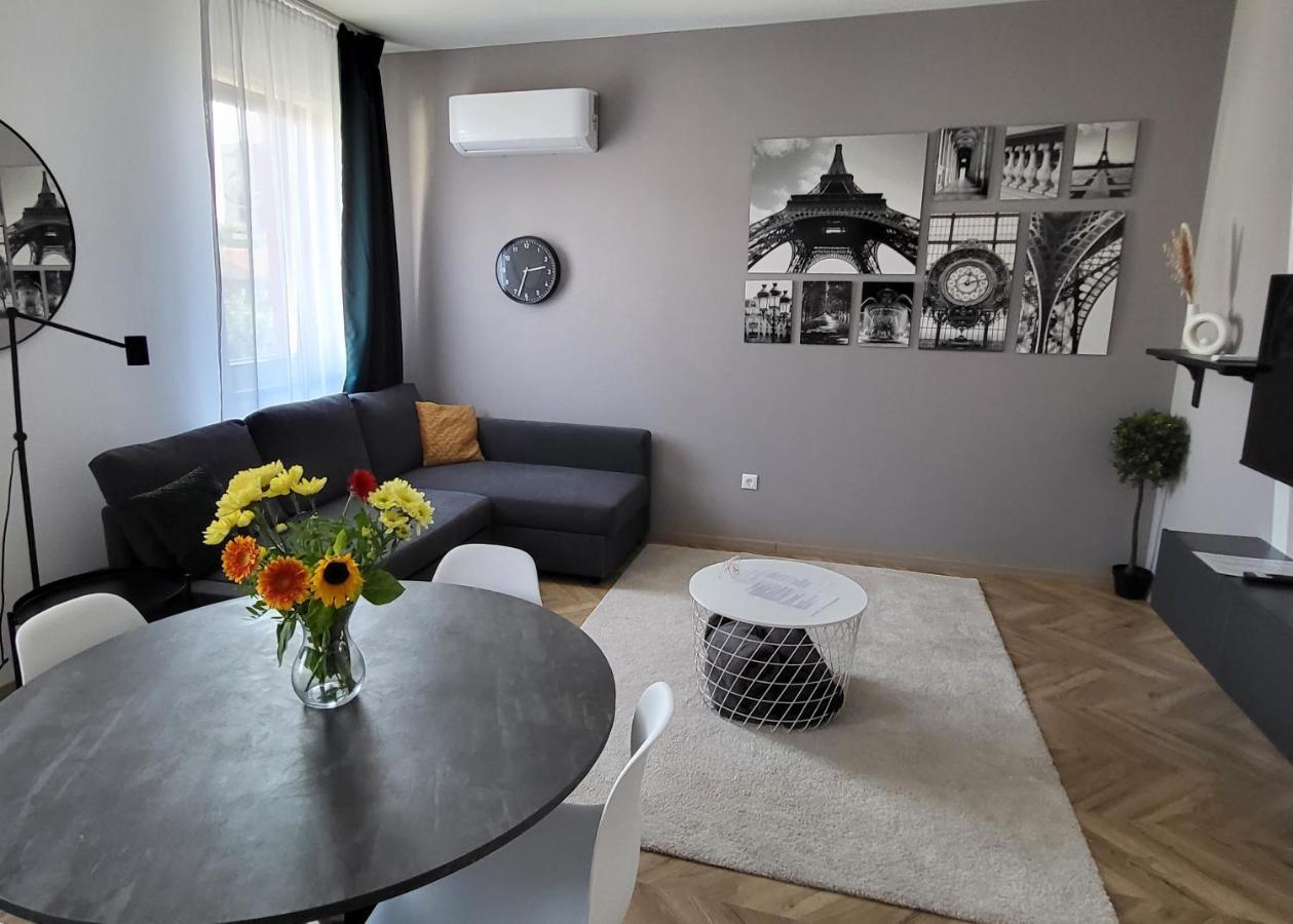 Dotis Apartman ตาตา ภายนอก รูปภาพ