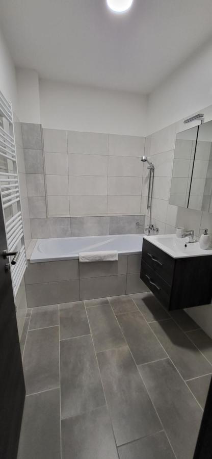Dotis Apartman ตาตา ภายนอก รูปภาพ
